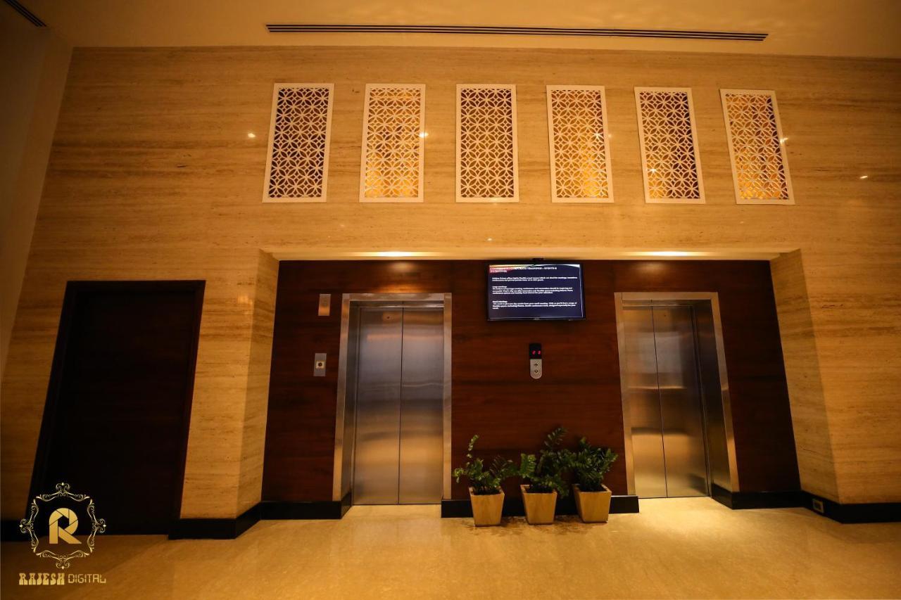 Golden Galaxy Hotels And Resorts Delhi  Ngoại thất bức ảnh